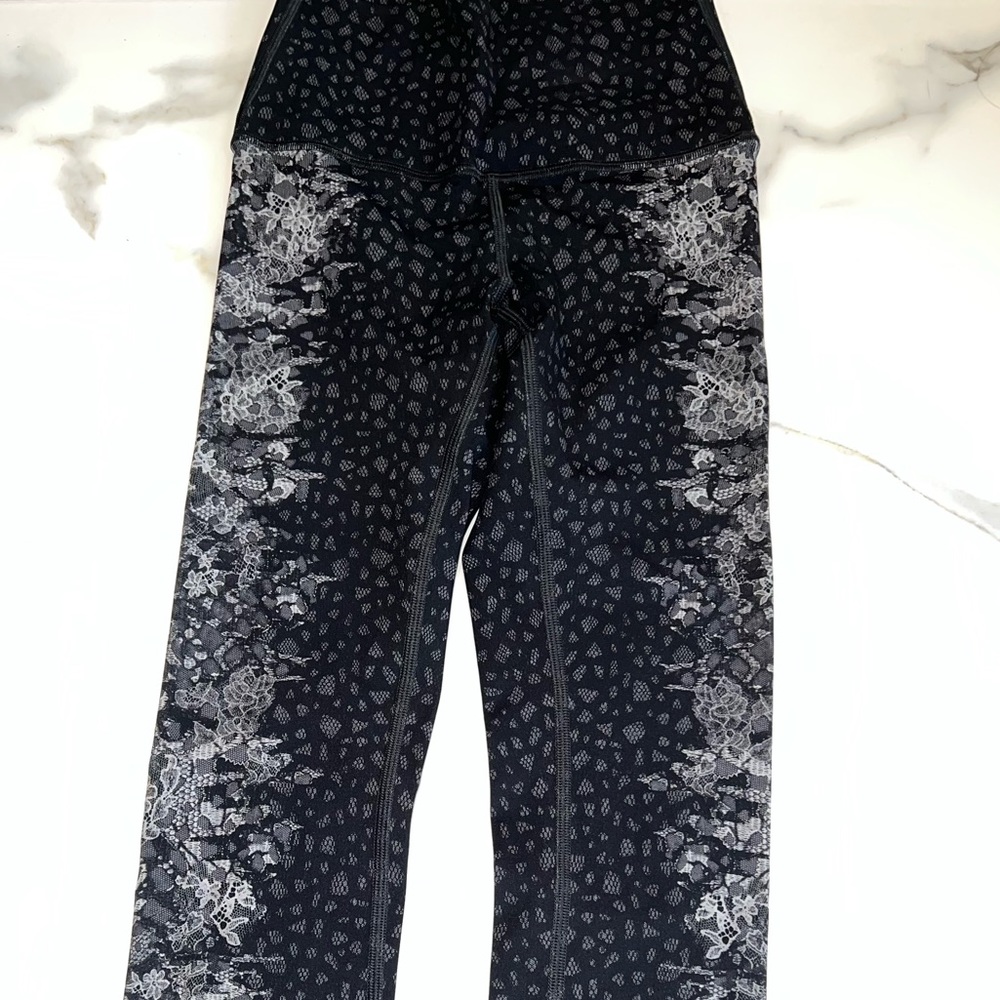 Lululemon RARE leggings. Very unique and cute designs. Don’t miss out!!!